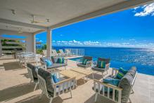 Location villa St Martin - Piscine et salon exterieur